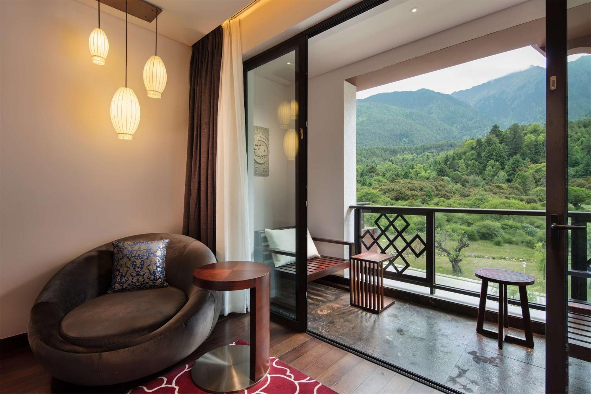 Hilton Linzhi Resort Ňingthri Exteriér fotografie
